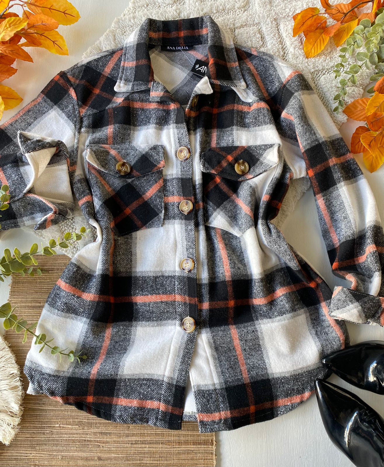 Camiseta rayada negra